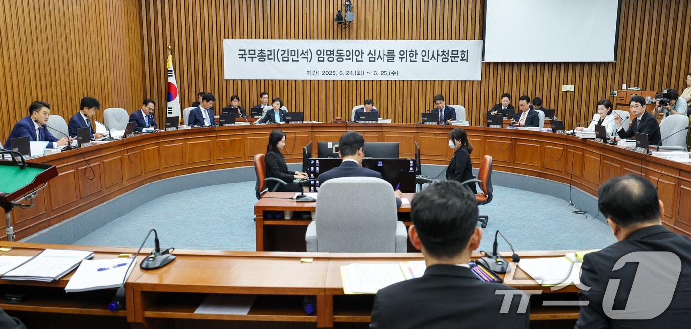 주진우 국민의힘 의원이 25일 오후 서울 여의도 국회에서 열린 김민석 국무총리 후보자 인사청문회에서 질의하고 있다. 2025.6.25/뉴스1 ⓒ News1 안은나 기자