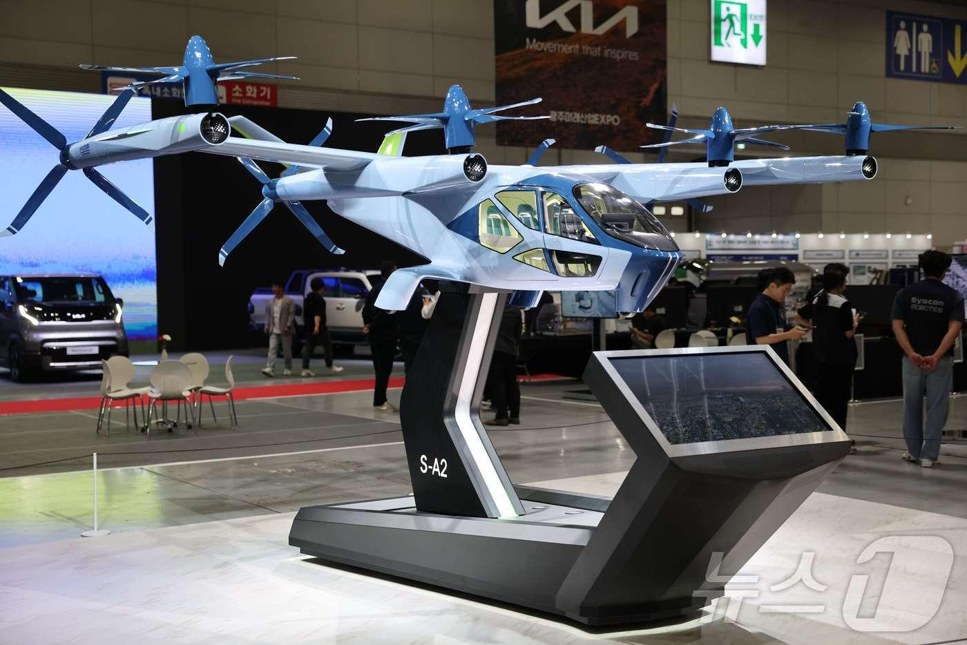 현대자동차그룹이 25∼28일 광주 김대중컨벤션센터에서 열리는 '2025 광주미래산업엑스포'에 참가해 미래 모빌리티 방향성을 제시한다.(기아 제공, 재배포 및 DB 금지) /뉴스1