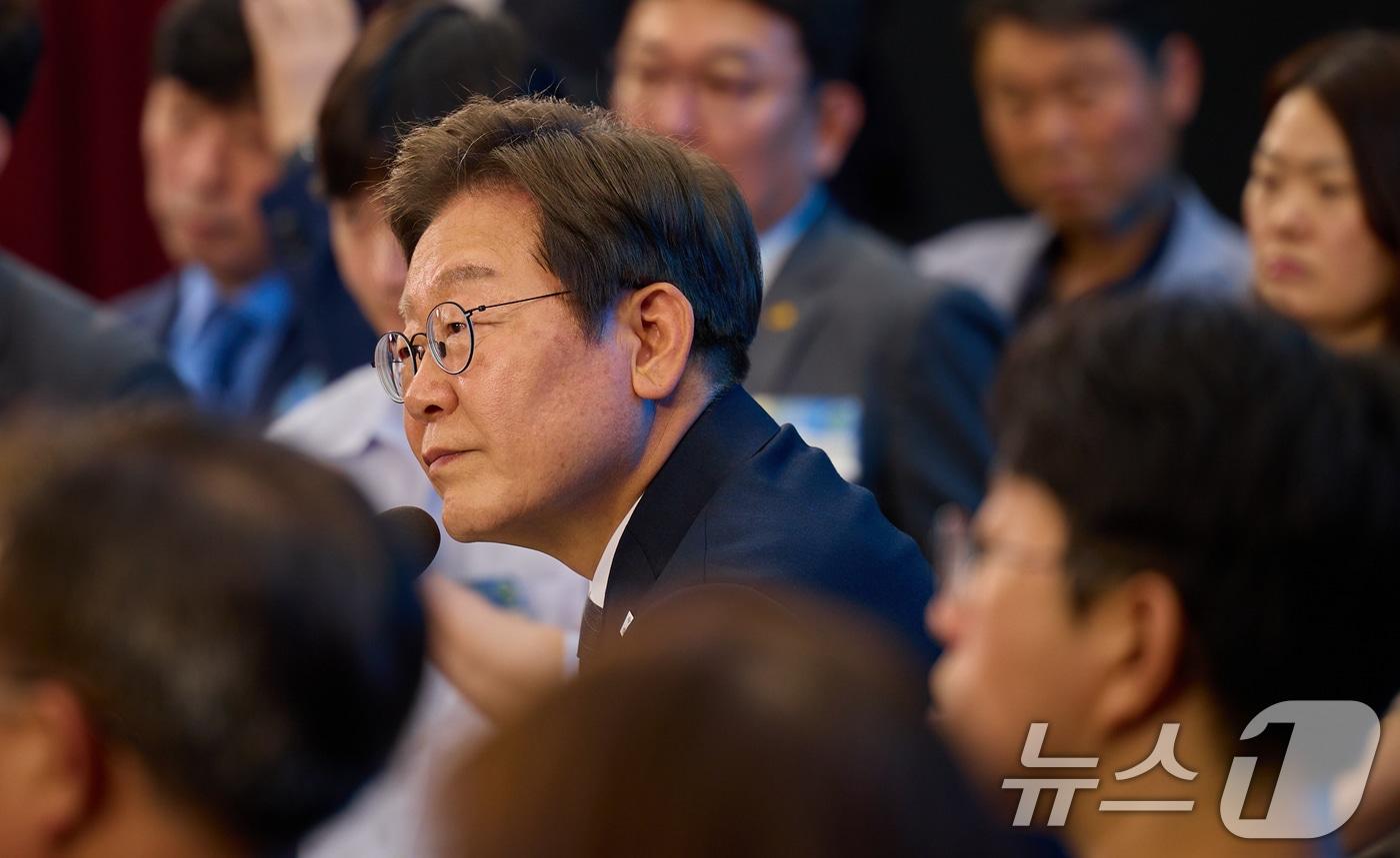 이재명 대통령이 광주 국립 아시아문화전당에서 광주시민·전남도민 타운홀미팅을 하고 있다. &#40;대통령실 제공. 재판매 및 DB 금지&#41; 2025.6.25/뉴스1 ⓒ News1 허경 기자