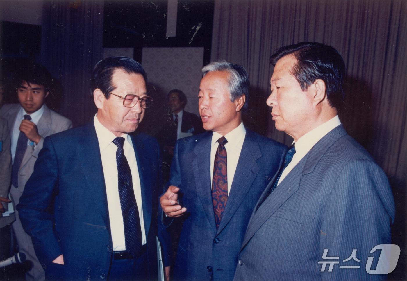 아카데미하우스에 모인 야 3당 지도자.(여해와함께 제공)