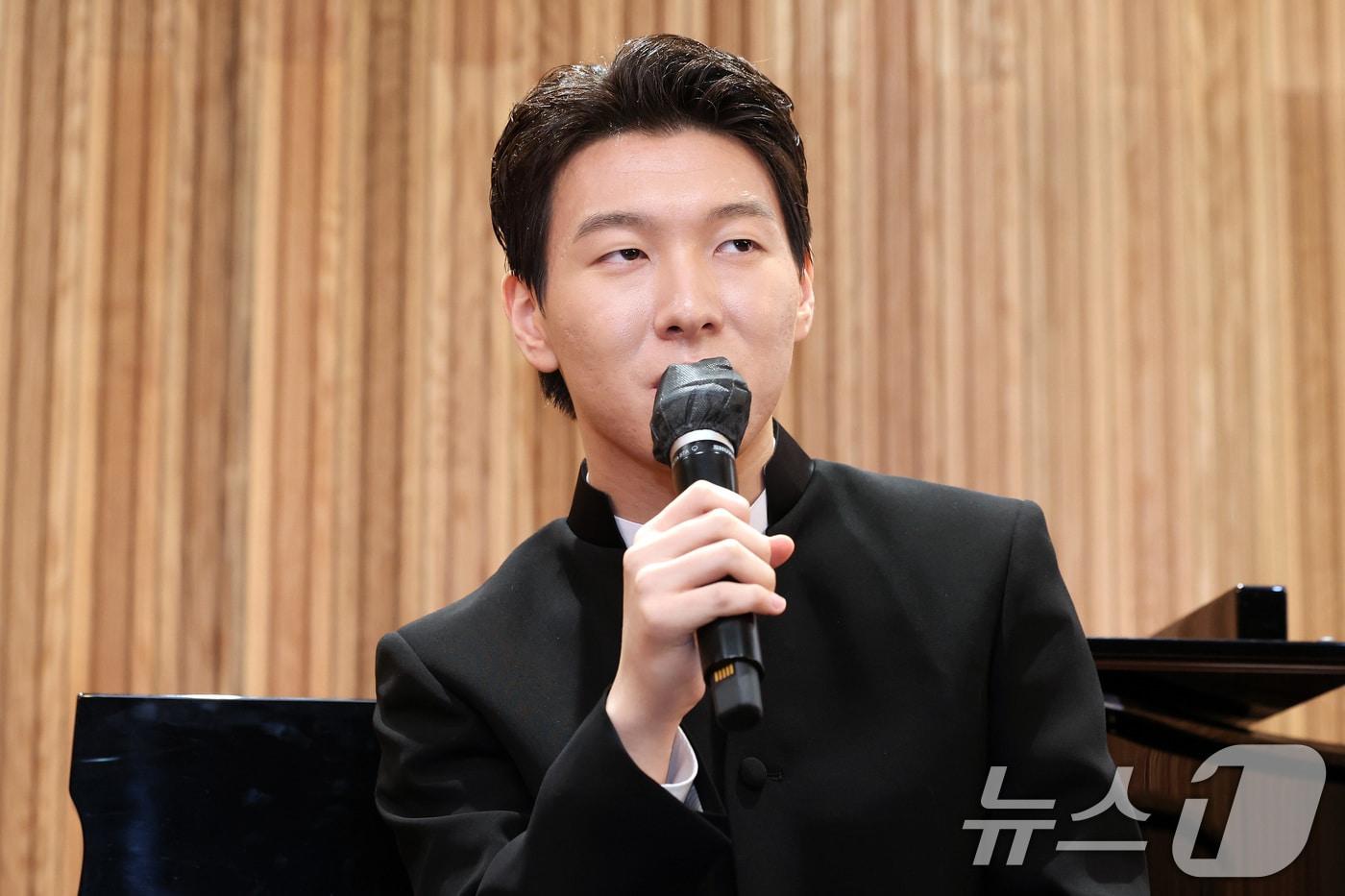 롱티보 국제 콩쿠르에서 우승한 피아니스트 김세현이 26일 오전 서울 종로구 세종문화회관 서클홀에서 열린 기자간담회에서 기자들 질의에 답하고 있다. 2025.6.26/뉴스1 ⓒ News1 이동해 기자