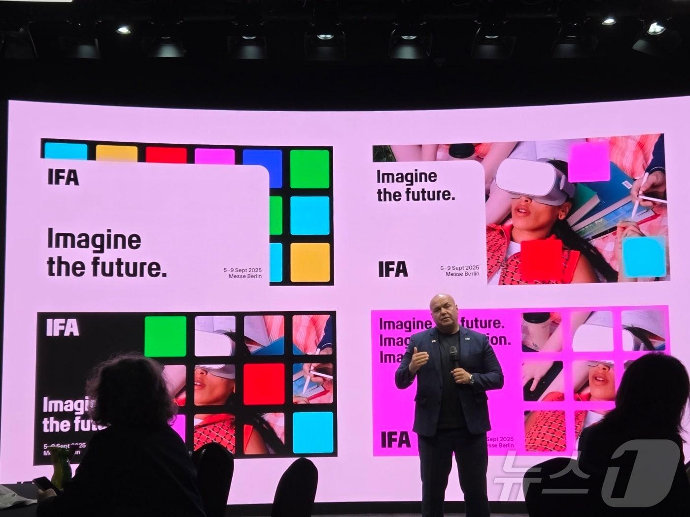 본문 이미지 - 라이프 린트너 IFA 최고경영자&#40;CEO&#41;가 6월 26일 서울 강남구 코엑스에서 기자간담회를 하고 있다. 2025.6.26/뉴스1 ⓒ News1 박주평 기자