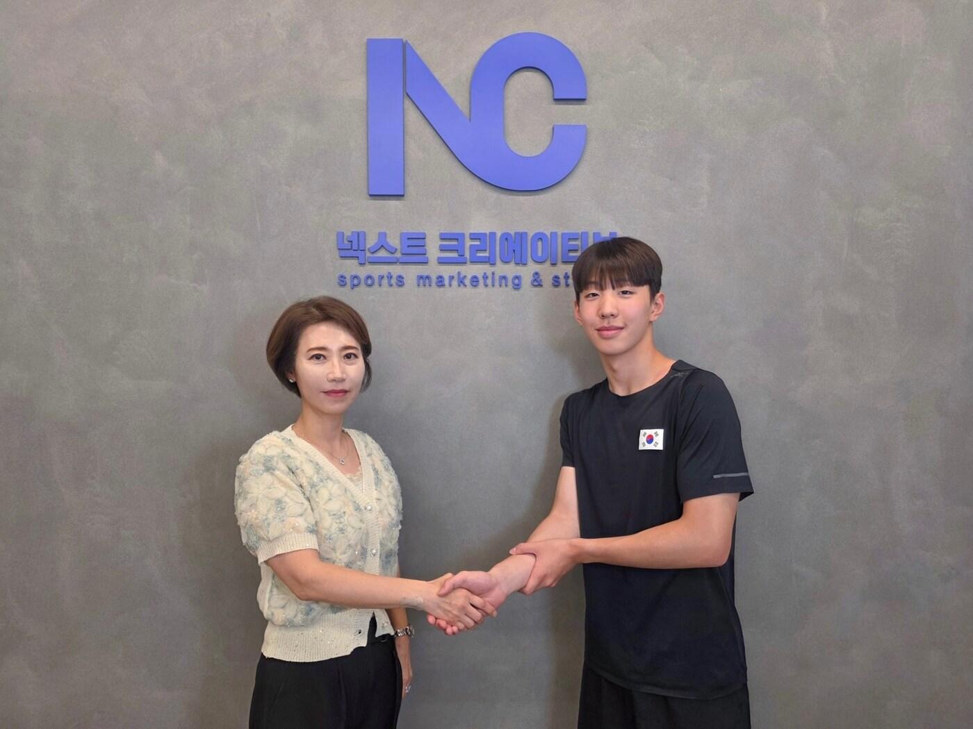 본문 이미지 - 넥스트크리에이티브와 매니지먼트 계약을 맺은 철인3종 전태일(넥스트크리에이티브 제공) 