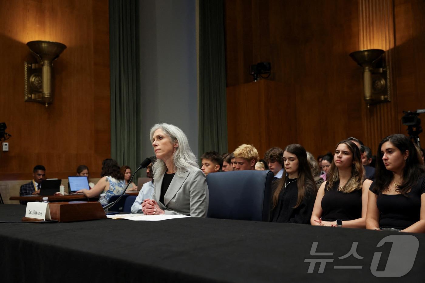 25일&#40;현지시간&#41; 미국 상원 보건·교육·노동·연금위원회&#40;HELP&#41; 인준 청문회에 참석한 수전 모나레즈 국장 후보자. ⓒ 로이터=뉴스1