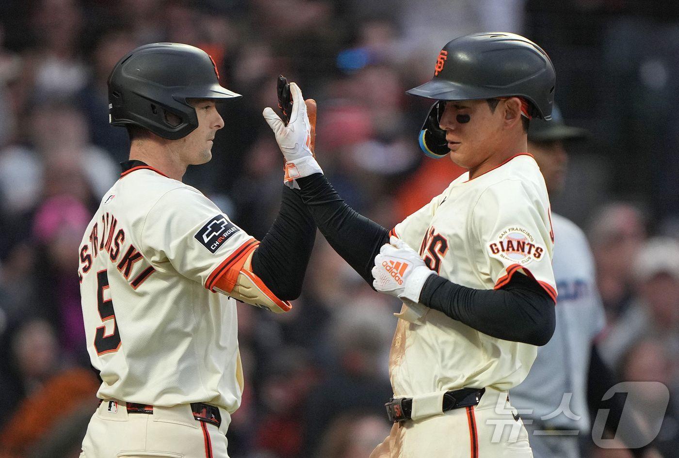 이정후(27·샌프란시스코 자이언츠)가 27일(한국시간) 열린 마이애미 말린스와의 경기에서 3루타를 기록했다. ⓒ AFP=뉴스1