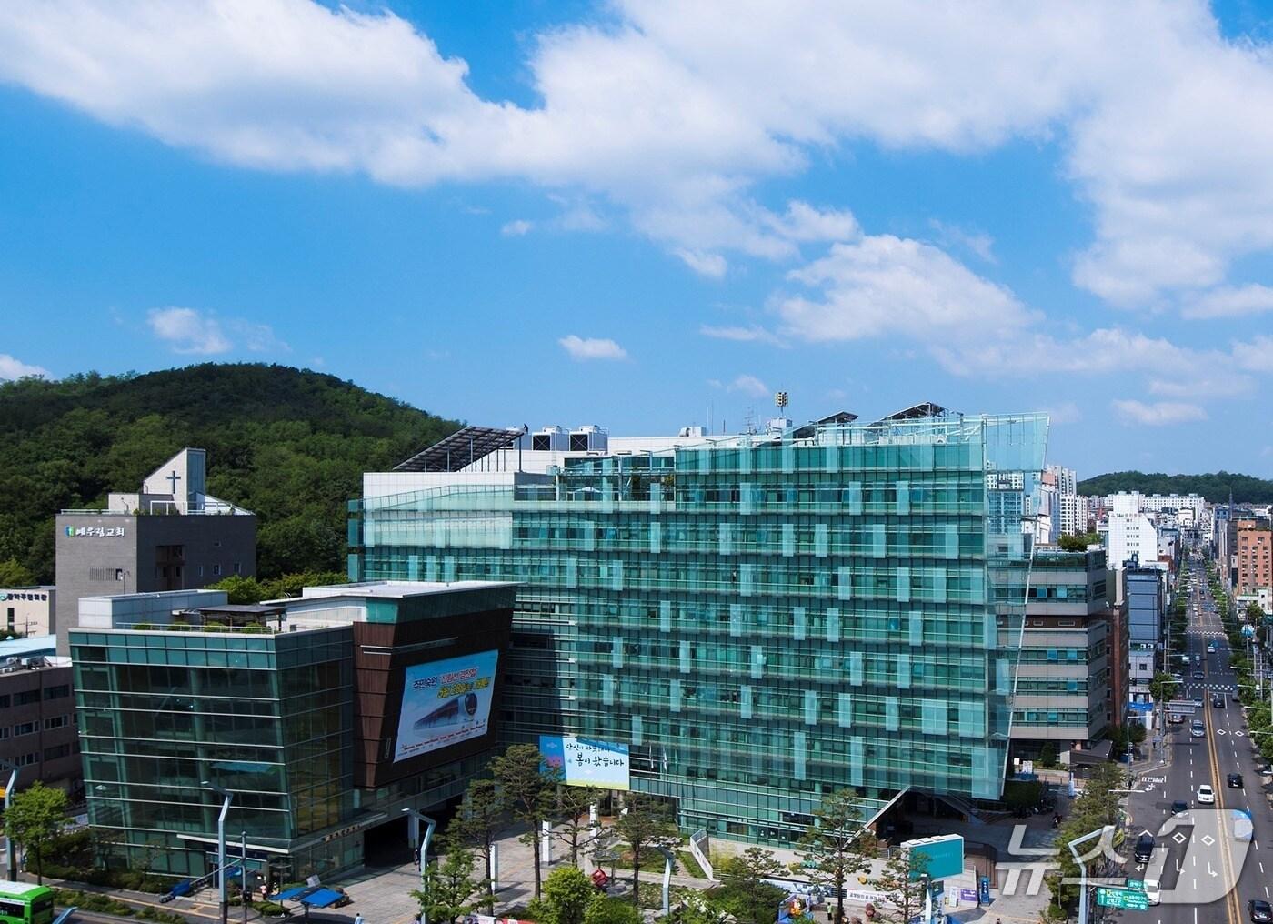 본문 이미지 - 관악구청 전경.