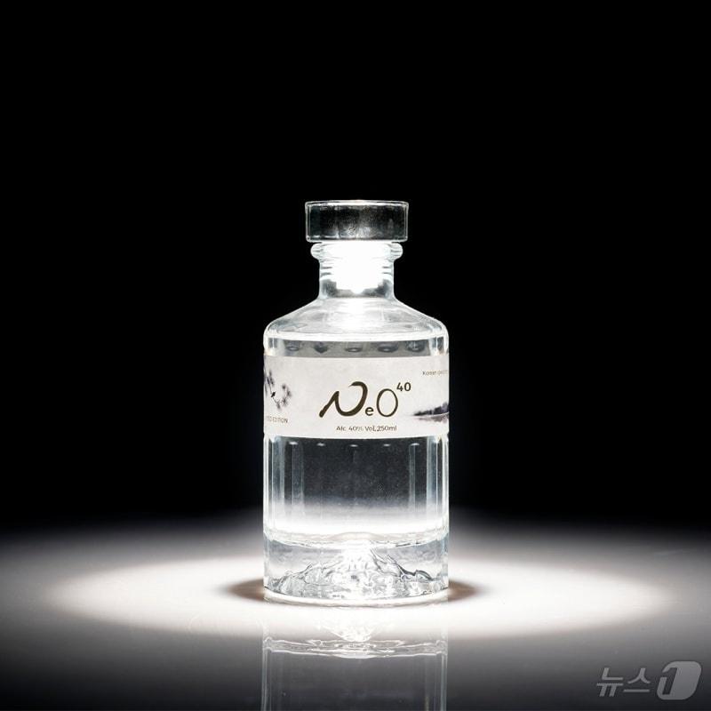 본문 이미지 - 곡성 유기농쌀을 원료로 만든 증류주 '네오40'.(곡성군 제공. 재판매 및 DB 금지)
