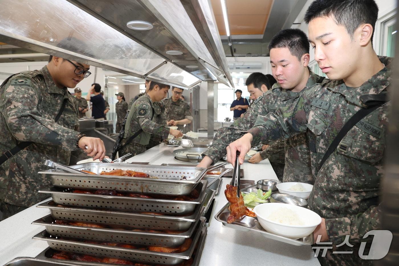 조달청이 MZ세대 군 장병들이 먹는 군 급식을 더욱 다양하고 품질·안전을 높여 엄격하게 보급해 나가기로 했다. 다. (조달청 제공.재판매 및 DB금지)/뉴스1