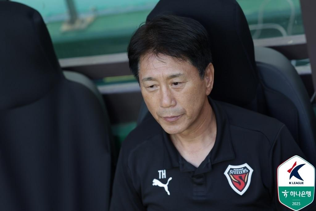 본문 이미지 - 박태하 포항 스틸러스 감독. &#40;한국프로축구연맹 제공&#41;