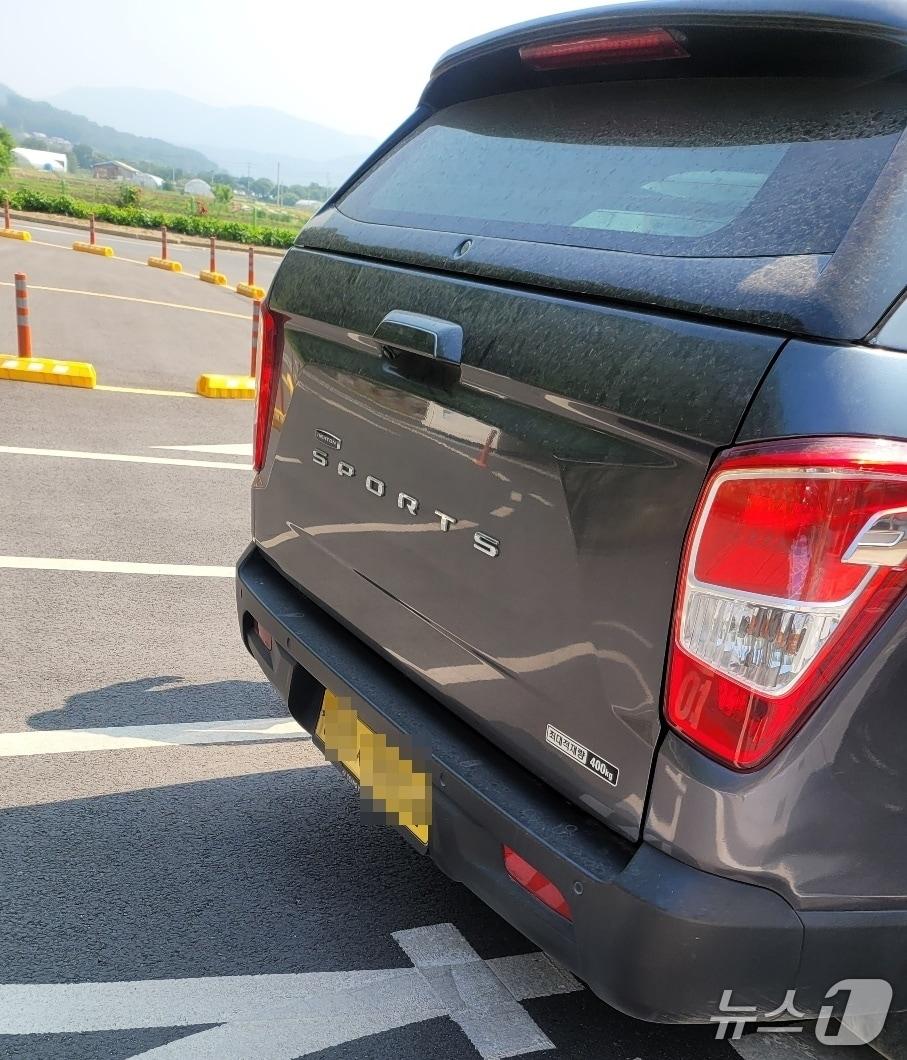 본문 이미지 - 유권자 교통 편의제공 의심 차량.(더불어민주당 충남도당 제공. 재판매 및 DB금지)