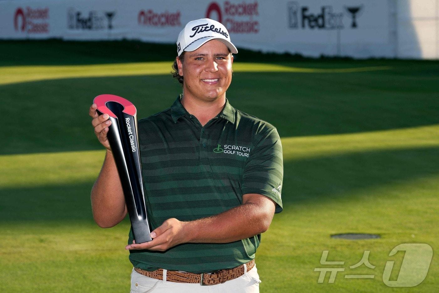 생애 처음으로 PGA 투어 우승을 차지한 올드리치 포트지터.  ⓒ AFP=뉴스1