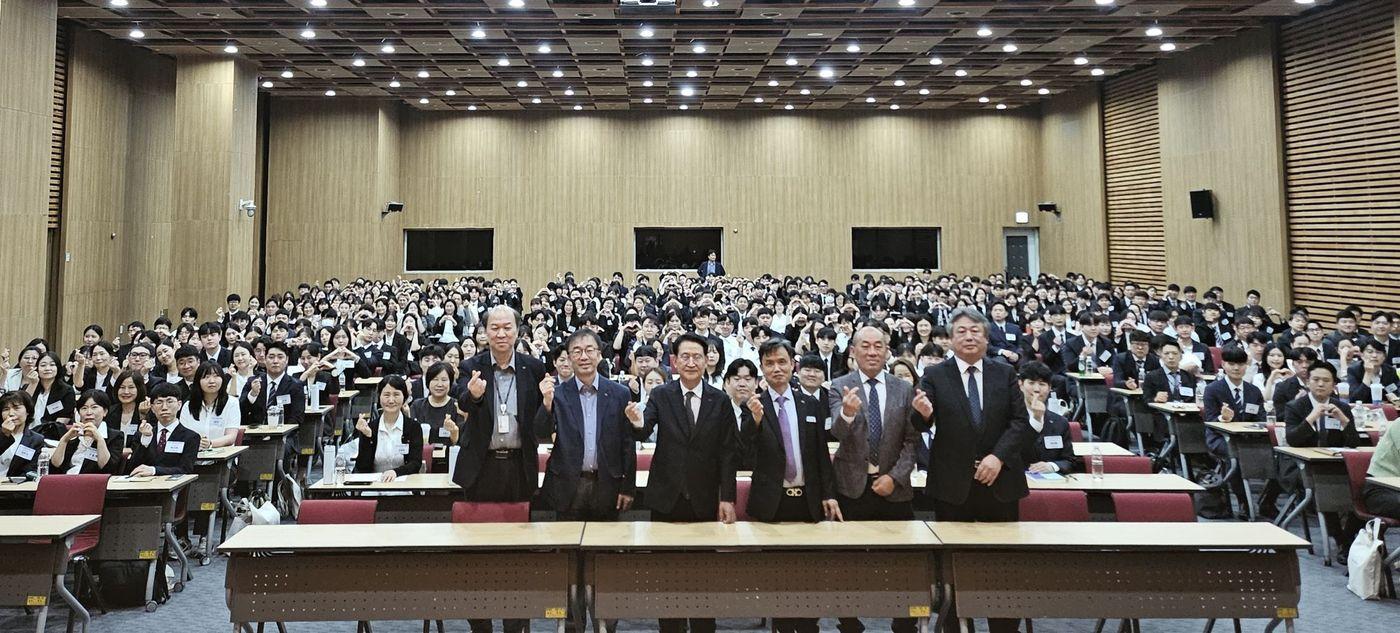 한국도로공사서비스 신입사원 입문교육 모습.(한국도로공사서비스 제공)