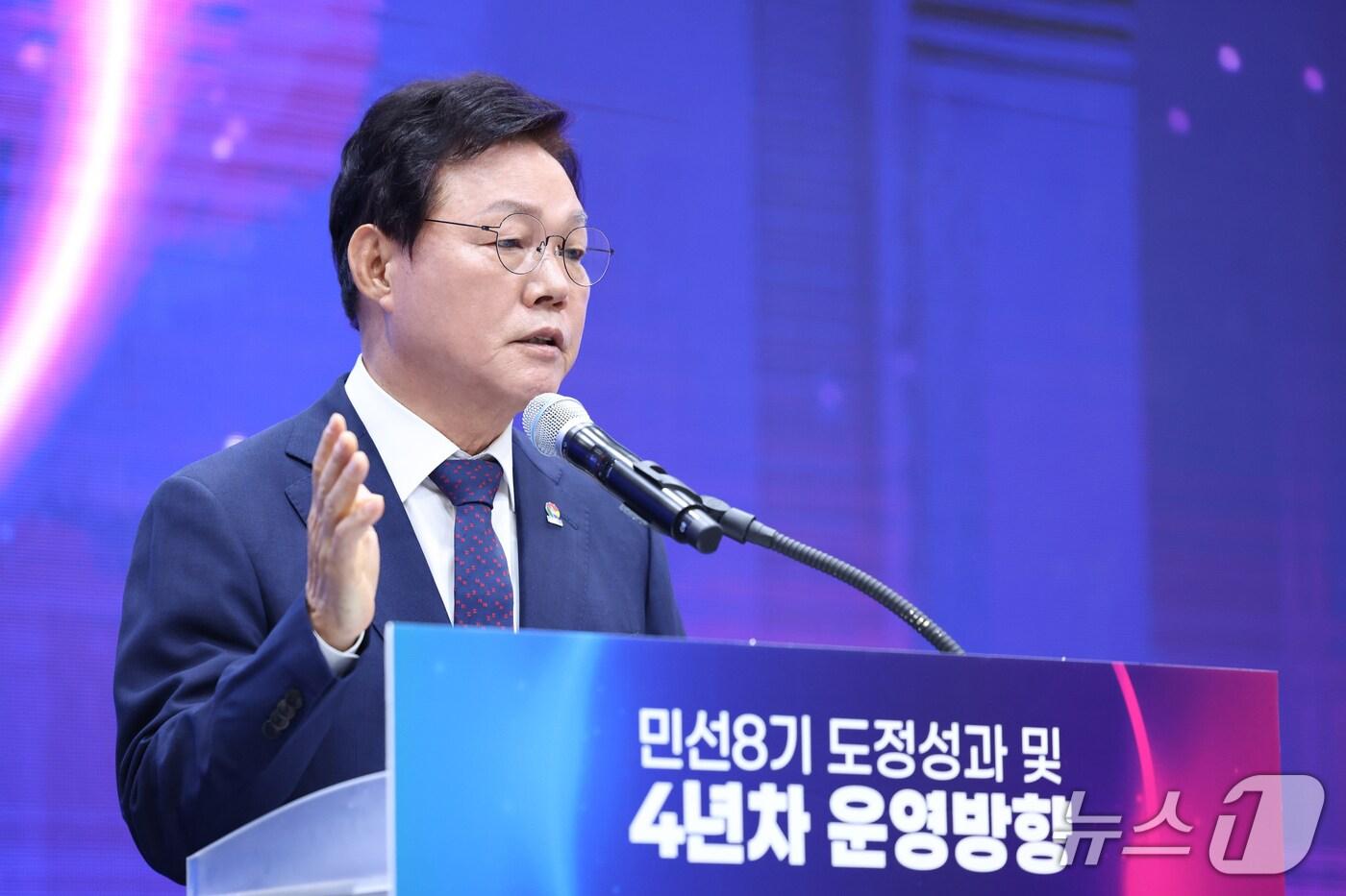 박완수 경남지사가 30일 도청에서 열린 &#39;민선 8기 도정 성과 및 4년차 운영 방향 기자간담회&#39;에서 발언하고 있다.&#40;경남도 제공. 재판매 및 DB금지&#41;