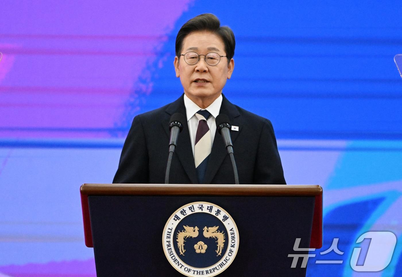 이재명 대통령이 지난 6월 서울 여의도 국회에서 열린 제21대 대통령 취임 선서에서 취임사를 하고 있다. 2025.6.4/뉴스1 ⓒ News1 국회사진기자단