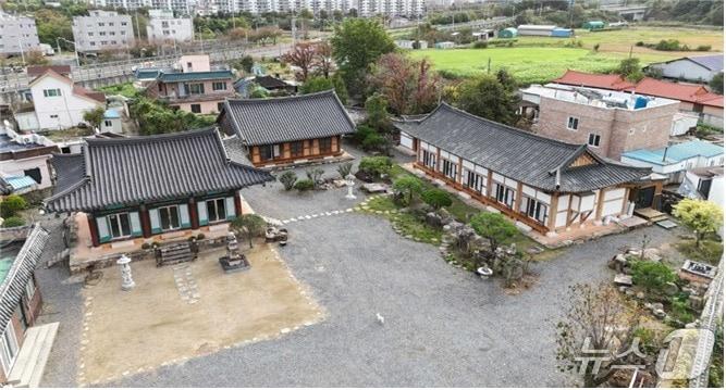 본문 이미지 - 용화사 전경.(울산광역시제공. 재판매 및 DB 금지)