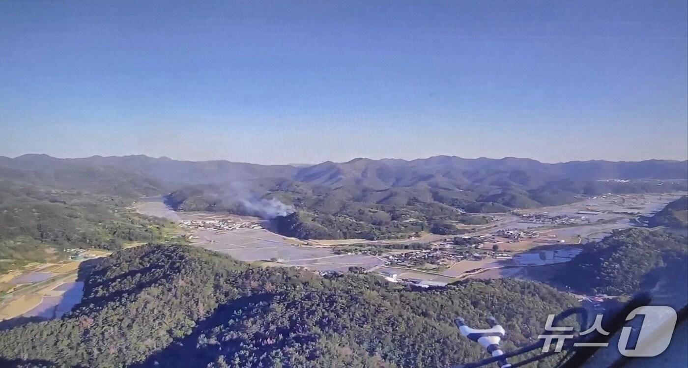 4일 오후 5시 23분쯤 진주시 이반성면 장안리의 한 야산에서 산불이 발생했다. 사진은 산불 현장 모습.&#40;산림청 제공. 재판매 및 DB금지&#41;