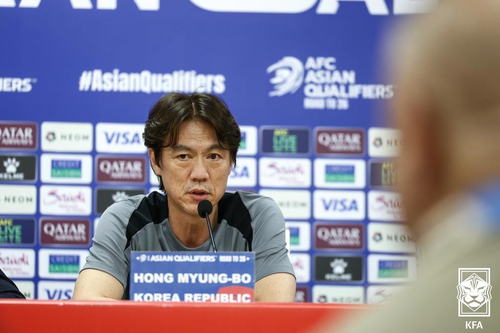 본문 이미지 - 이라크와의 중요한 일전을 앞둔 홍명보 축구대표팀 감독이 "선수들을 믿는다"는 짧고 굵은 출사표를 던졌다. (대한축구협회 제공)