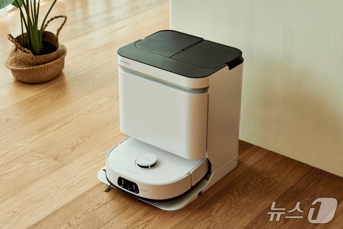 본문 이미지 - 쿠쿠 파워클론 로봇청소기 AI 2(제품명 CRVC-CAC1620W) (쿠쿠 제공)