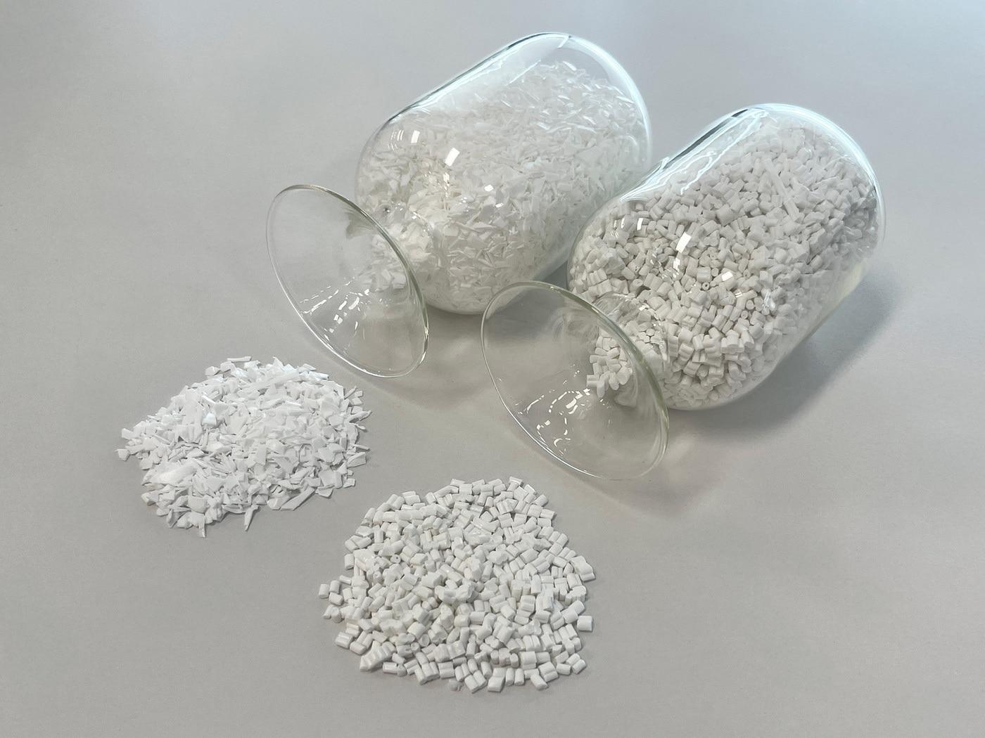 본문 이미지 - 회수한 햇반 용기를 재가공해 만든 재활용 플라스틱 원료(CJ제일제당 제공)