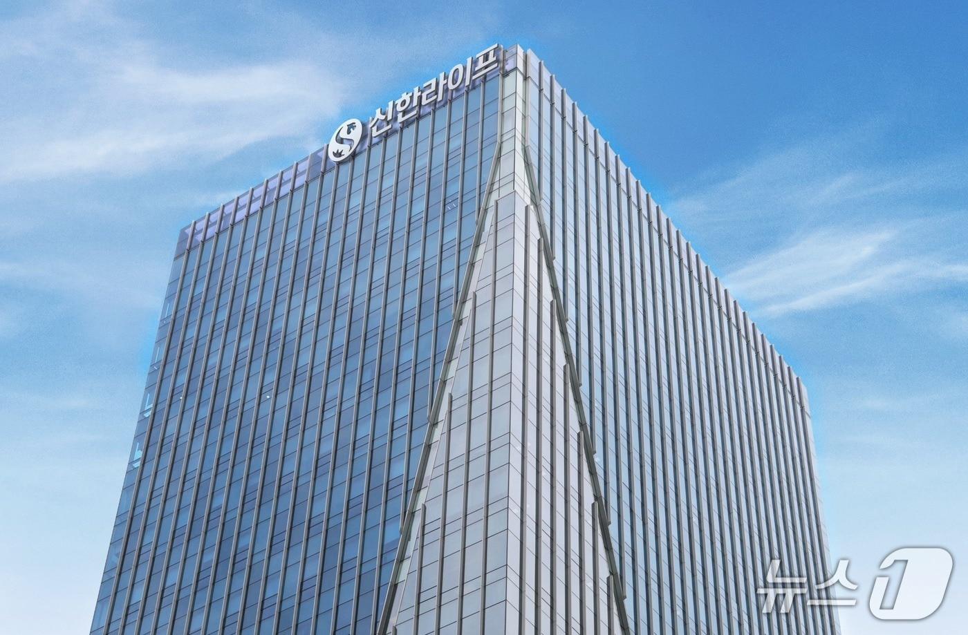 신한라이프, 역대급 흥행으로 자본시장 활력 불어넣어/사진제공=신한라이프