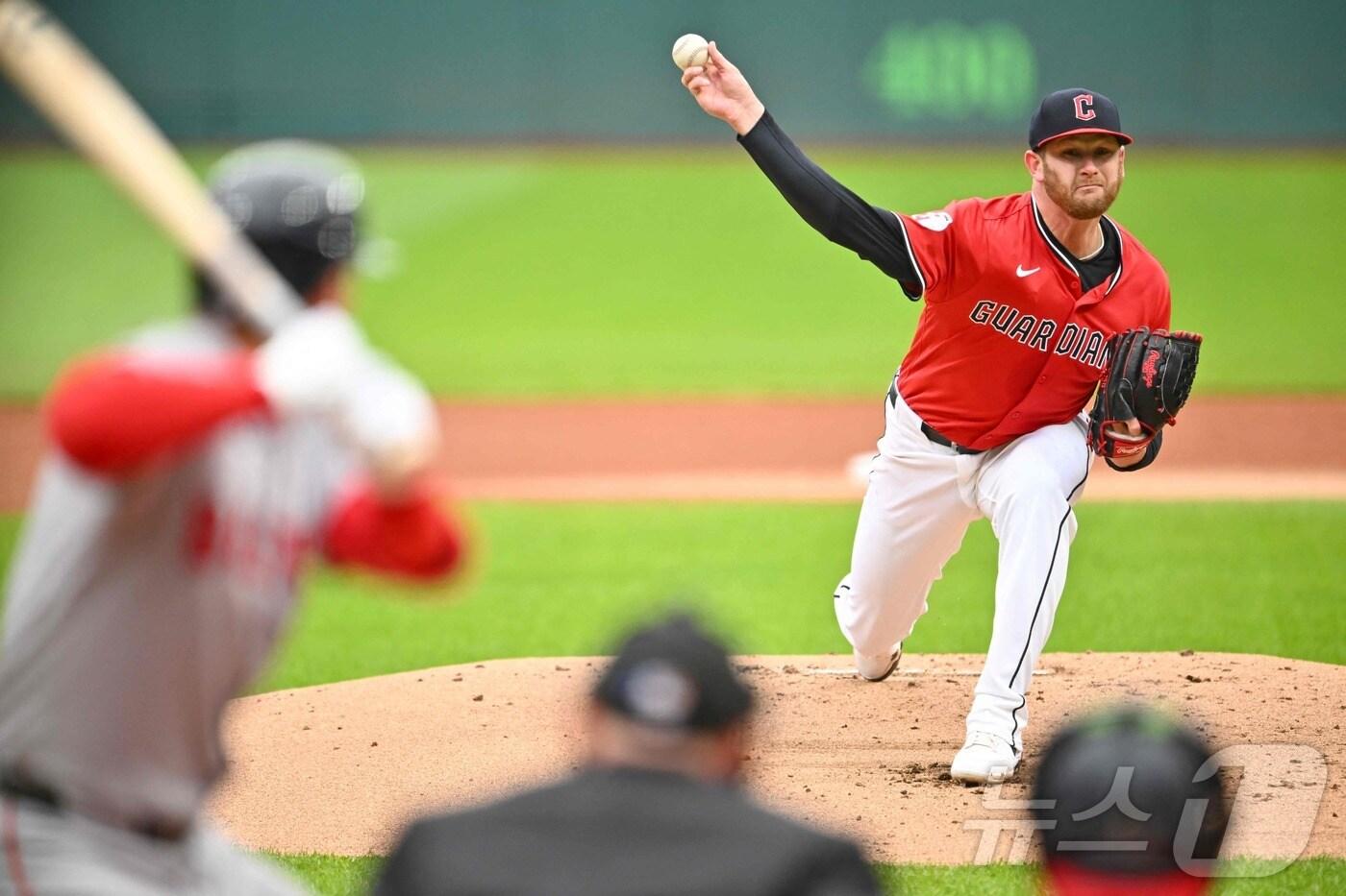 클리블랜드 가디언스 투수 벤 라이블리는 4일(현지시간) 팔꿈치 수술을 받고 시즌을 마감했다. ⓒ AFP=뉴스1