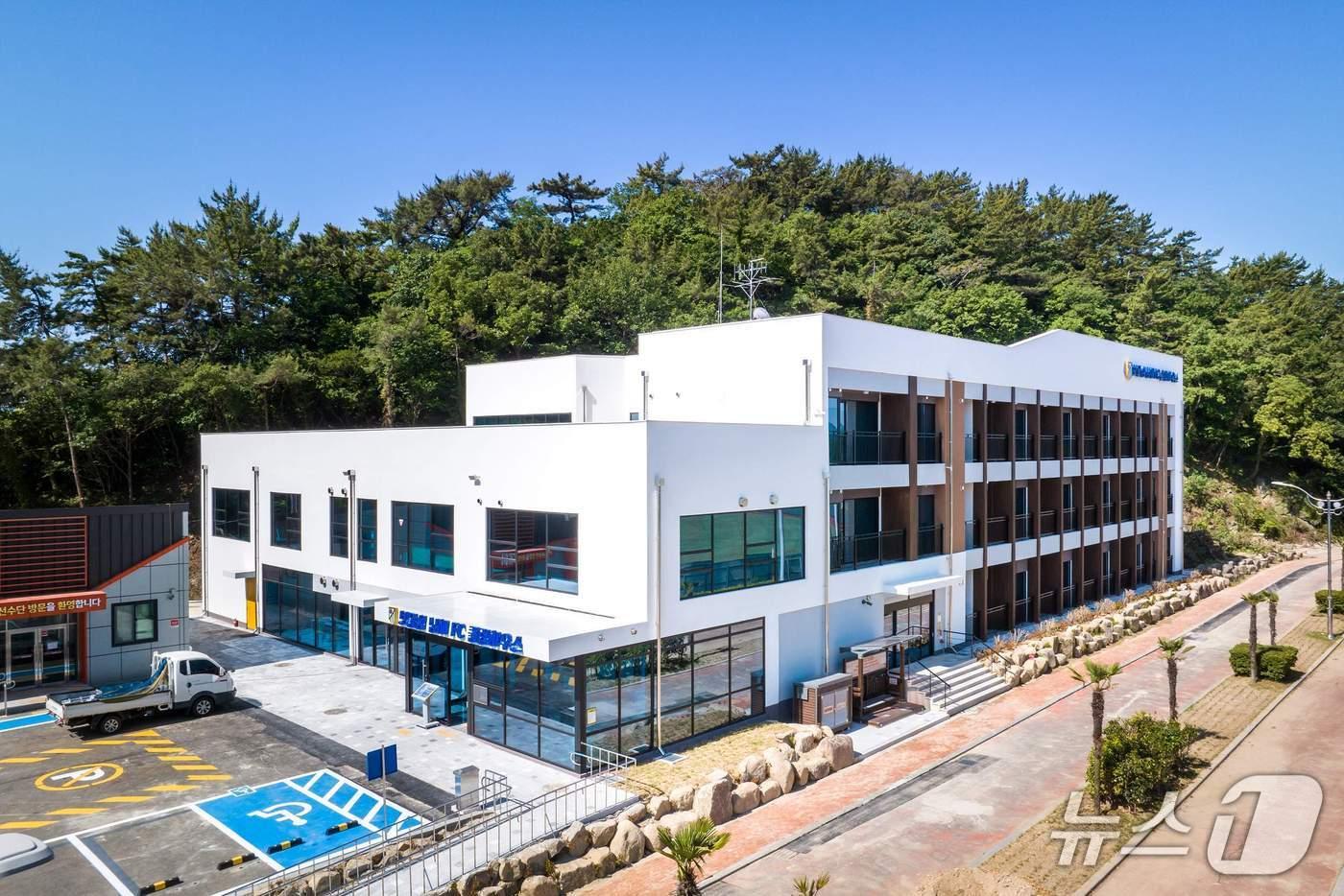 보물섬남해FC 클럽하우스 전경.(남해군 제공. 재판매 및 DB금지)