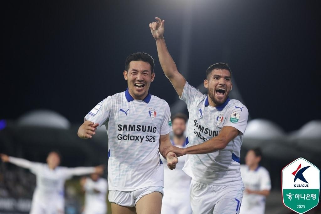 본문 이미지 - 수원 삼성의 승리를 이끈 이기제.(한국프로축구연맹 제공)