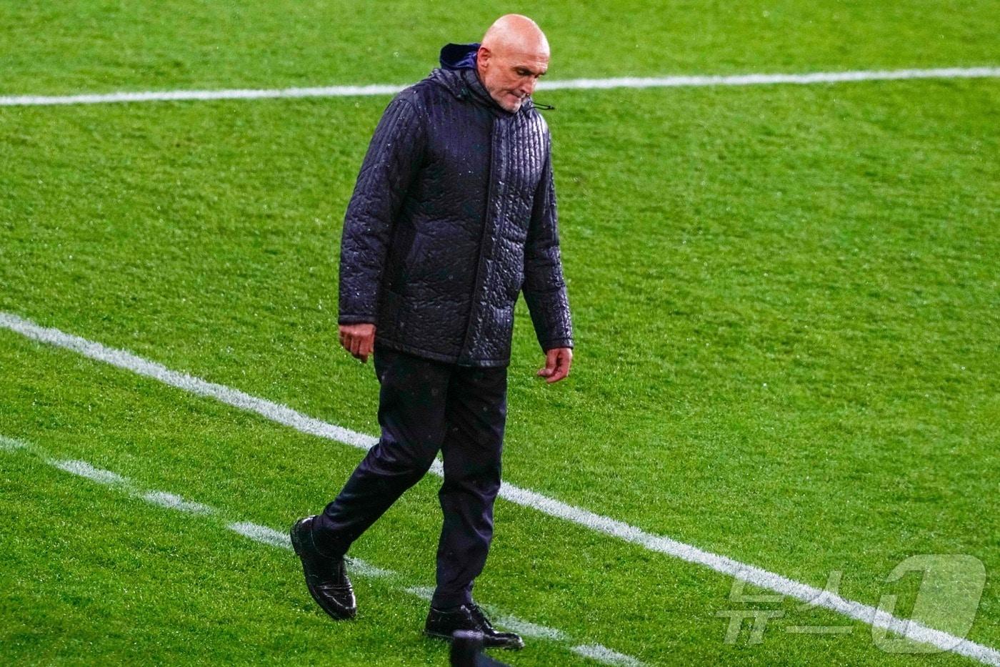 이탈리아 축구대표팀 사령탑에서 경질된 스팔레티 감독. 김민재와 나폴리에서 세리에A 정상에 섰던 지도자다. ⓒ AFP=뉴스1