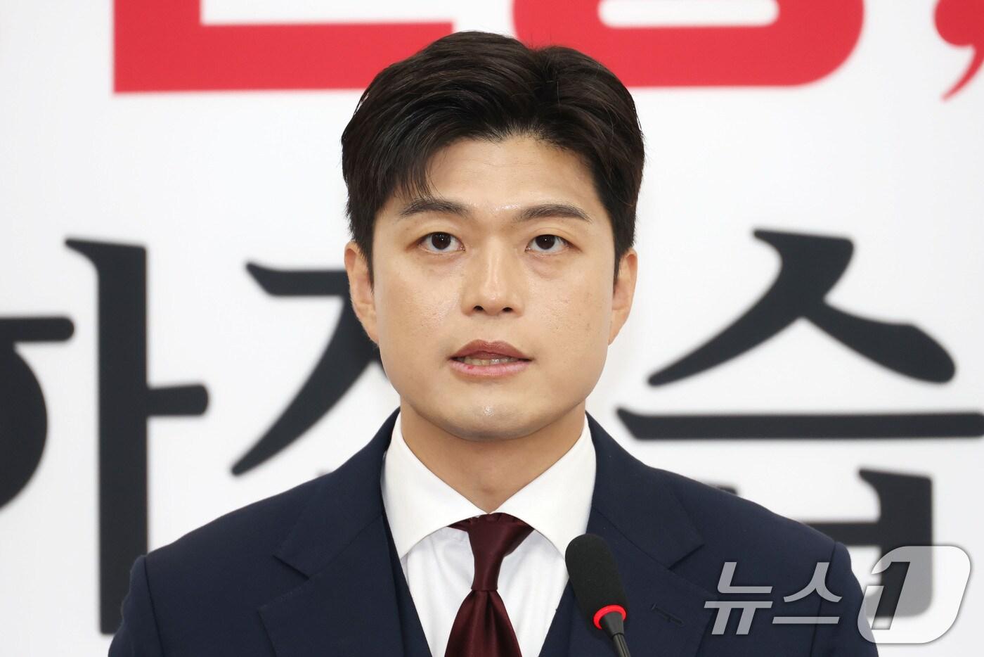 김용태 국민의힘 비상대책위원장이 8일 오전 서울 여의도 국회에서 현안 관련 기자회견을 하고 있다. 2025.6.8/뉴스1 ⓒ News1 이광호 기자