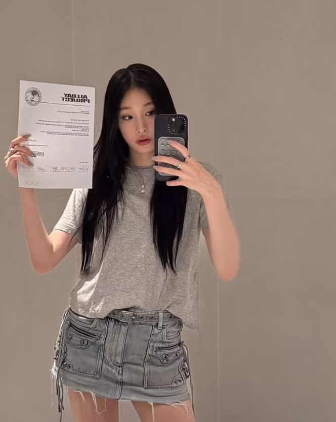 본문 이미지 - 올데이 프로젝트 합류 소식을 전한 문서윤/ 사진=문서윤(애니) 인스타그램