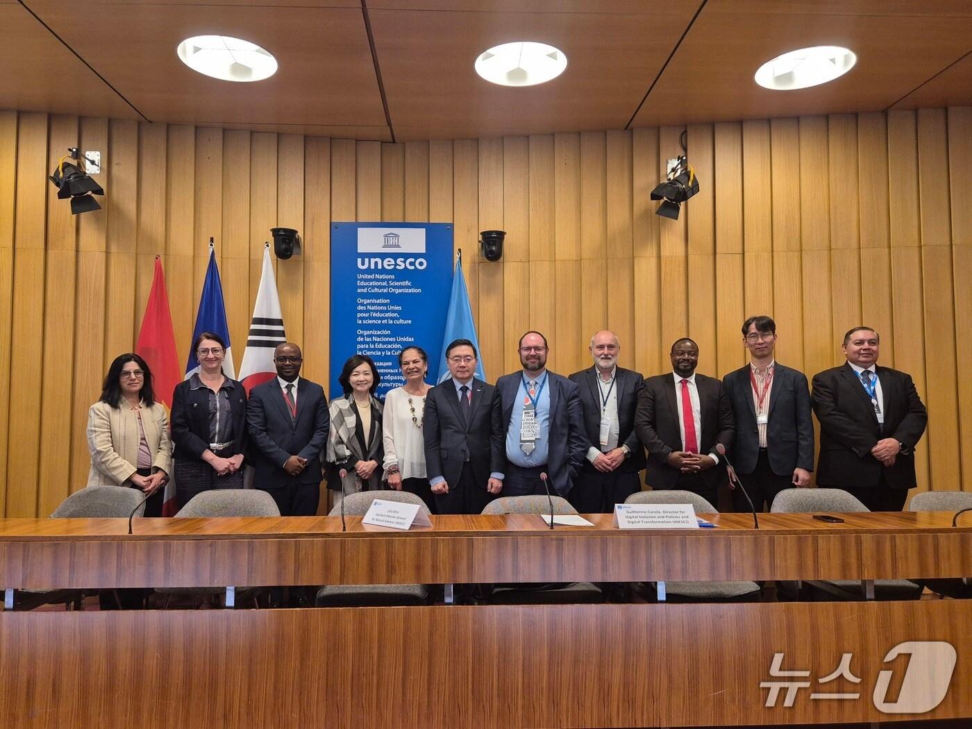 본문 이미지 - 프랑스 파리 유네스코 본부에서 열린 오픈 사이언스 협력 강화를 위한 고위급 출범행사(KISTI 제공) /뉴스1