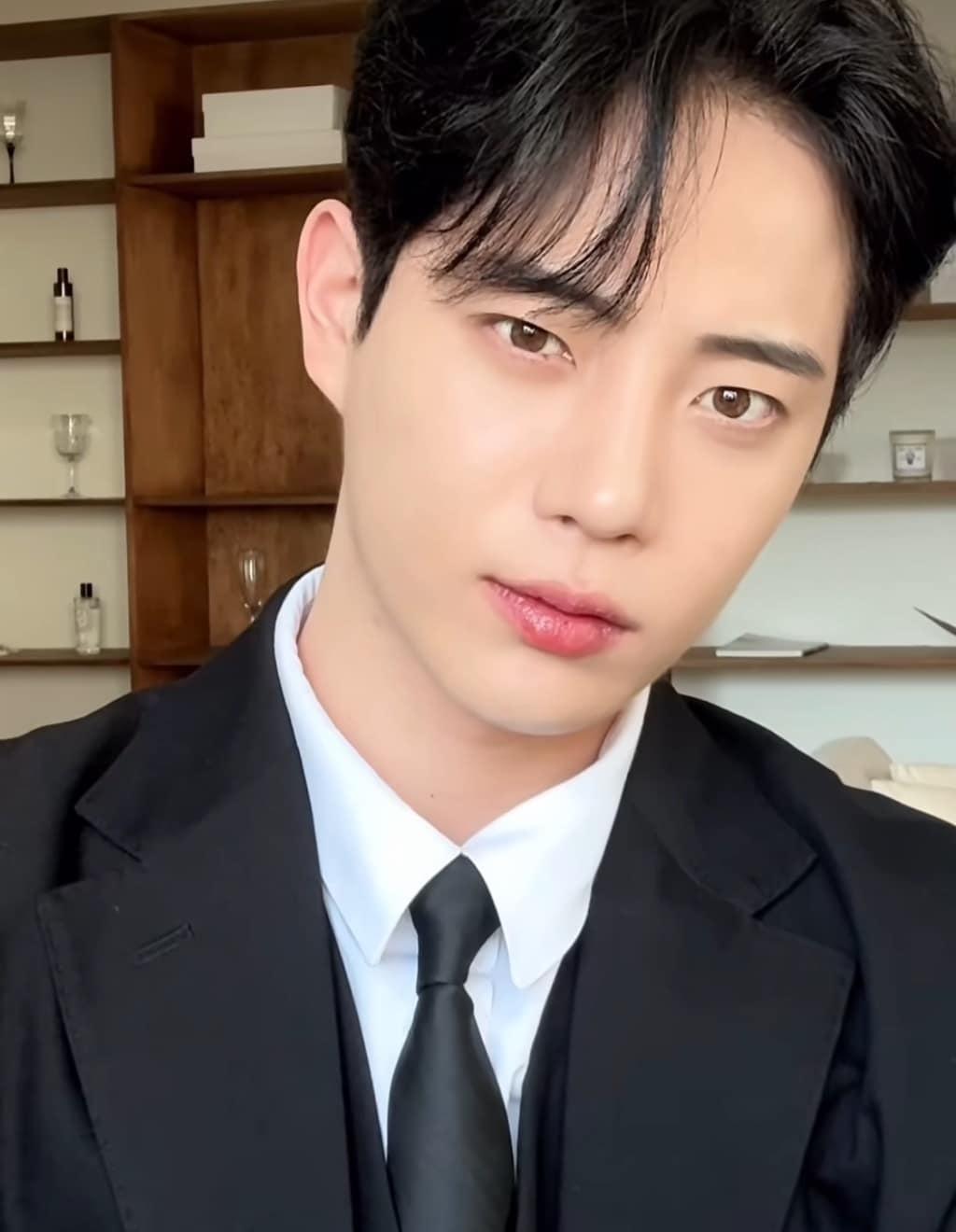 본문 이미지 - 모델 김종석/ 사진=다슈 인스타그램