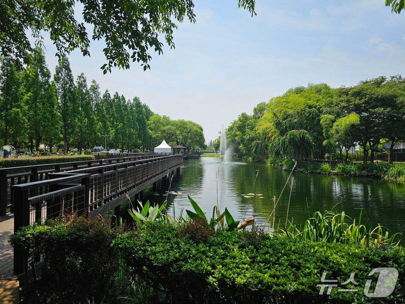 본문 이미지 - '2025 대한민국 정원산업박람회 in 진주' 개최 예정지인 진주 초전공원. 2025.6.9/뉴스1 한송학기자