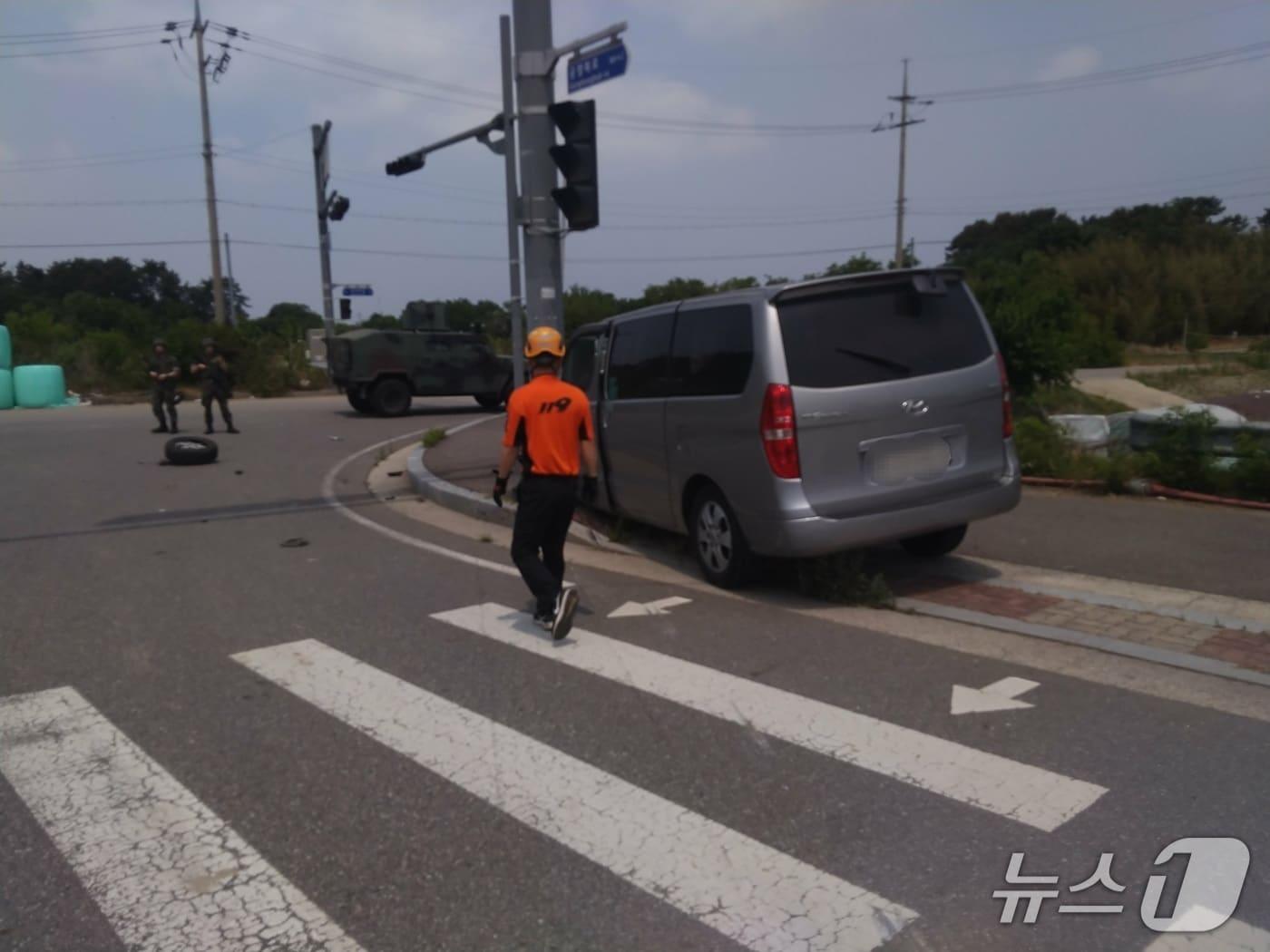 본문 이미지 -  군산 스타렉스 사고 현장.&#40;전북소방본부 제공. 재판매 및 DB금지&#41;