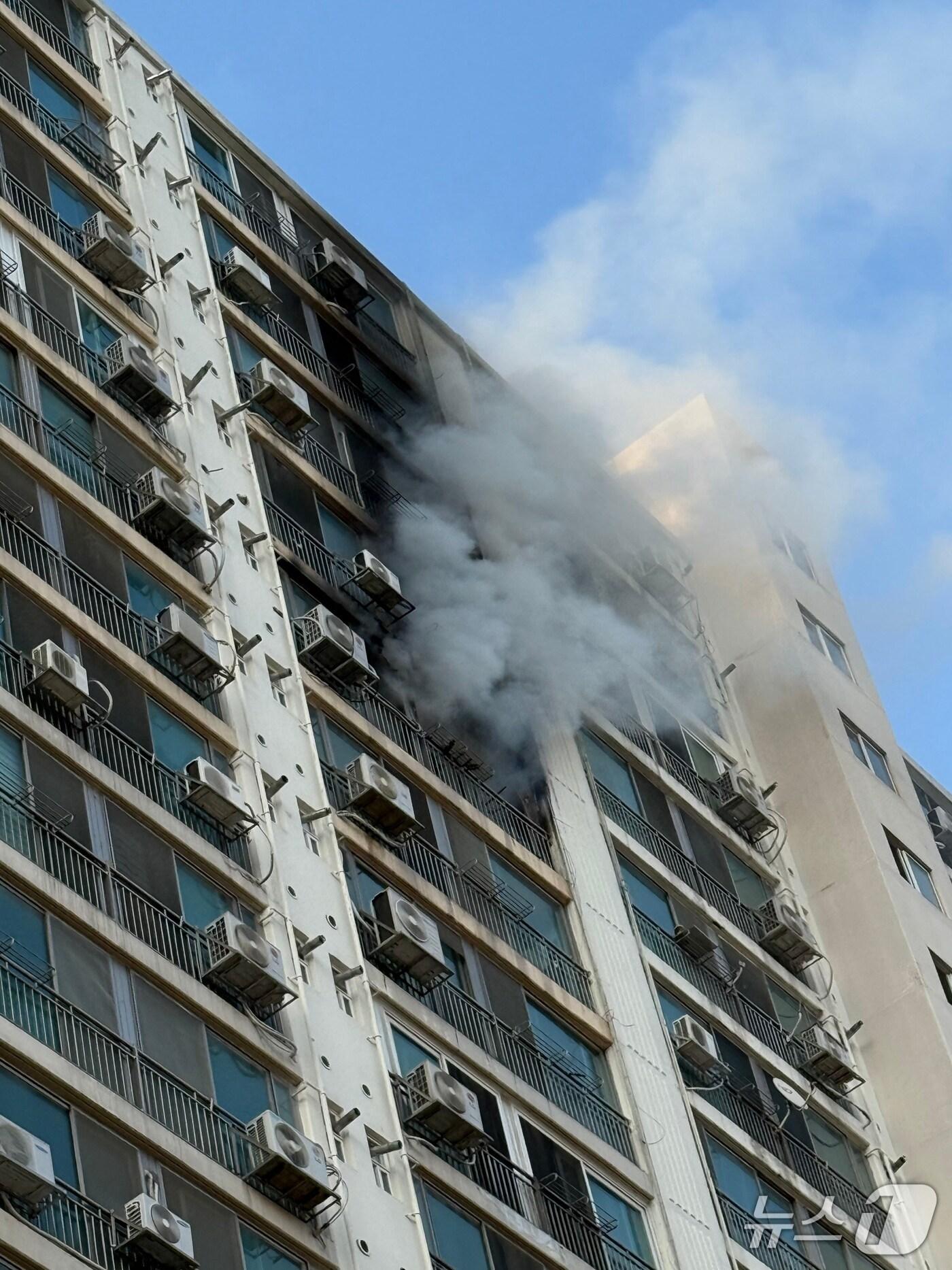 본문 이미지 - 화재현장(인천소방본부 제공.재판매 및 DB금지)