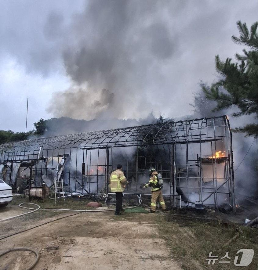 본문 이미지 - 화재 현장. (경기도소방재난본부 제공. 재판매 및 DB 금지) 2025.7.1/뉴스1