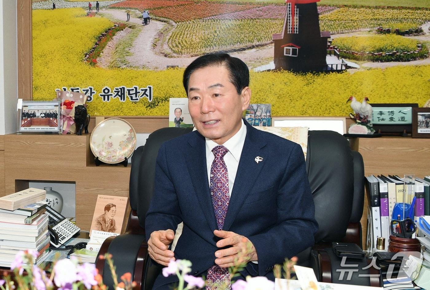 성낙인 창녕군수&#40;창녕군 제공. 재판매 및 DB금지&#41;.