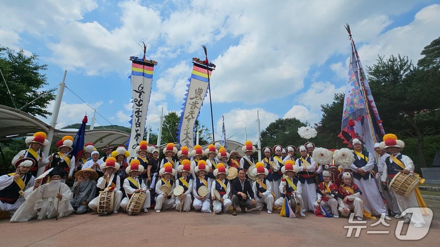 부안군 군립농악단이 '제51회 전주대사습놀이' 농악부문 차하를 수상했다.(부안군 제공, 재판매 및 DB 금지)