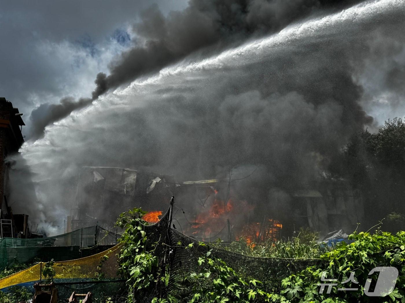 본문 이미지 - 화재현장&#40;경기도소방재난본부 제공.재판매 및 DB금지&#41;