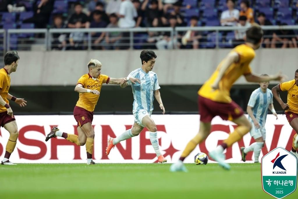 본문 이미지 - 울산 HD와 광주FC가 코리아컵 8강전을 치른다. &#40;한국프로축구연맹 제공&#41;