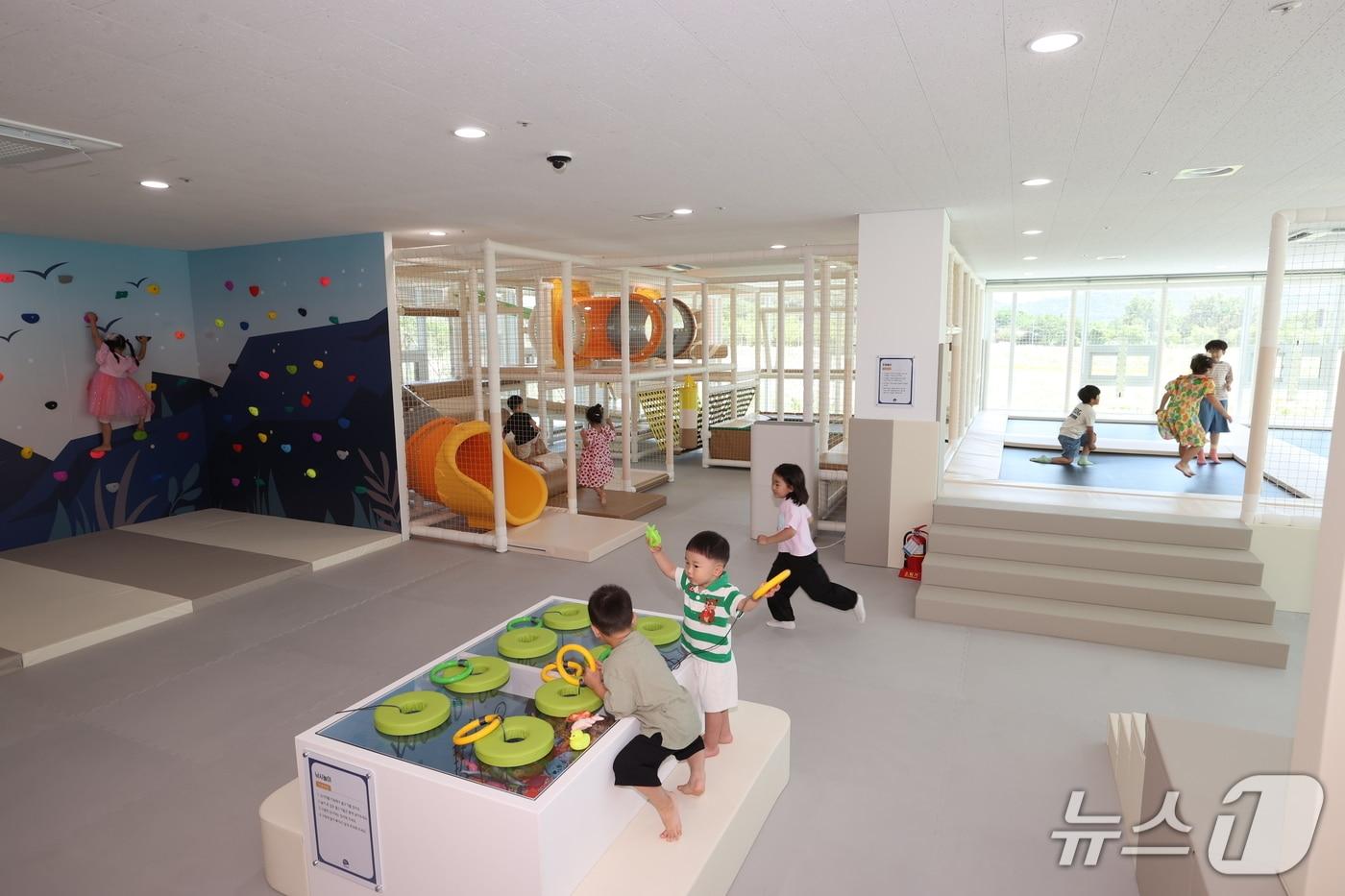 충북 진천군의 어린이 놀이 공간 꿈자람터 모습.&#40;진천군 제공&#41;/뉴스1