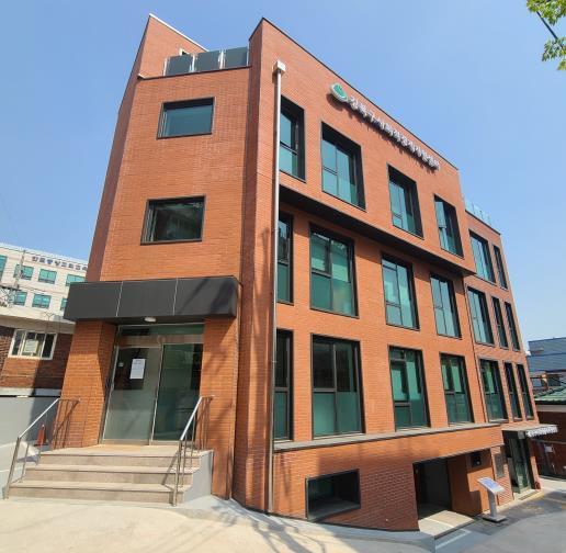 본문 이미지 - 강북구 사회적경제지원센터 전경(강북구청 제공)