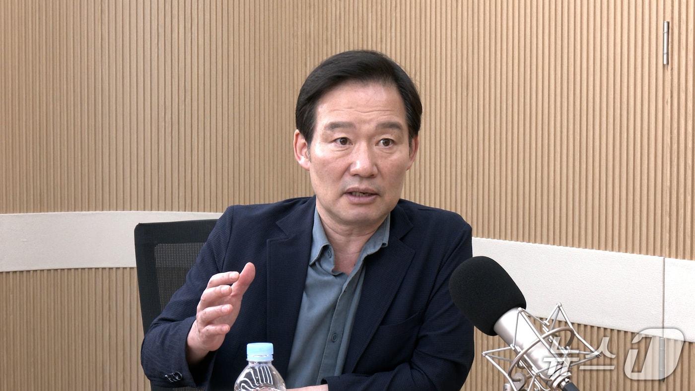 10일 뉴스1TV 팩트앤뷰에 출연한 신지호 전 국민의힘 의원. 2025.7.10./뉴스1