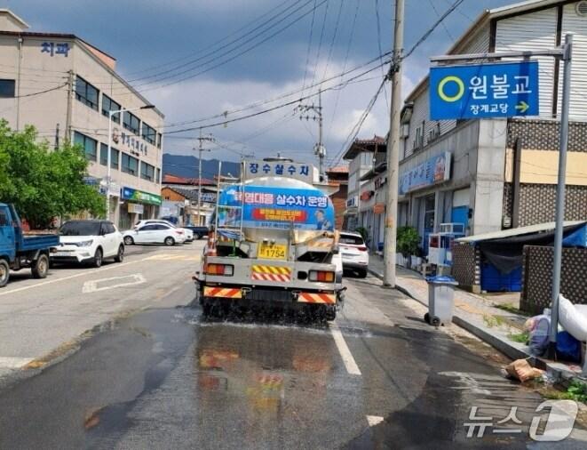 본문 이미지 - 전북 장수군이 폭염 피해 예방을 위한 총력 대응에 나서고 있다고 10일 밝혔다.&#40;장수군 제공. 재판매 및 DB금지&#41;2025.7.10/뉴스1