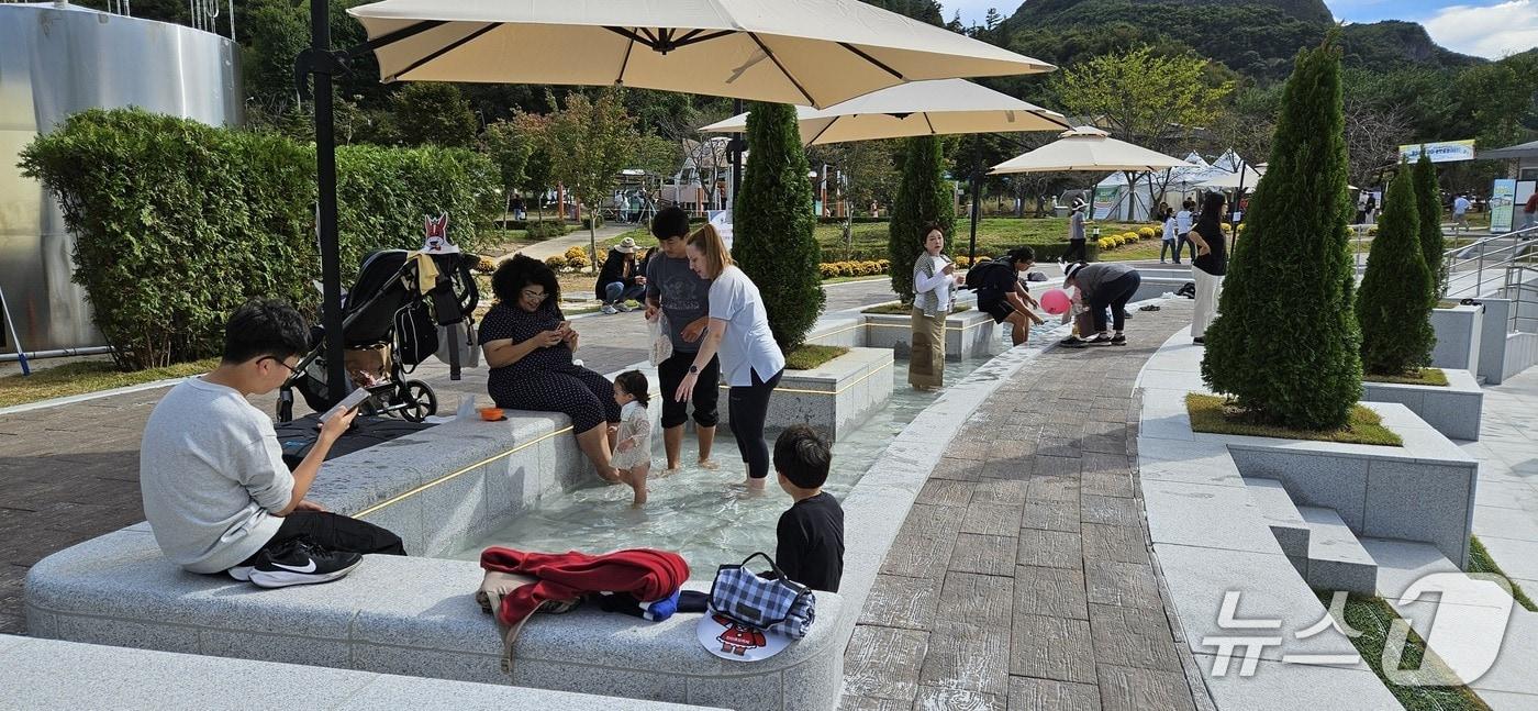  '퐁당퐁당 야외족욕장'.(진안군제공. 재판매 및 DB금지)2025.7.10/뉴스1