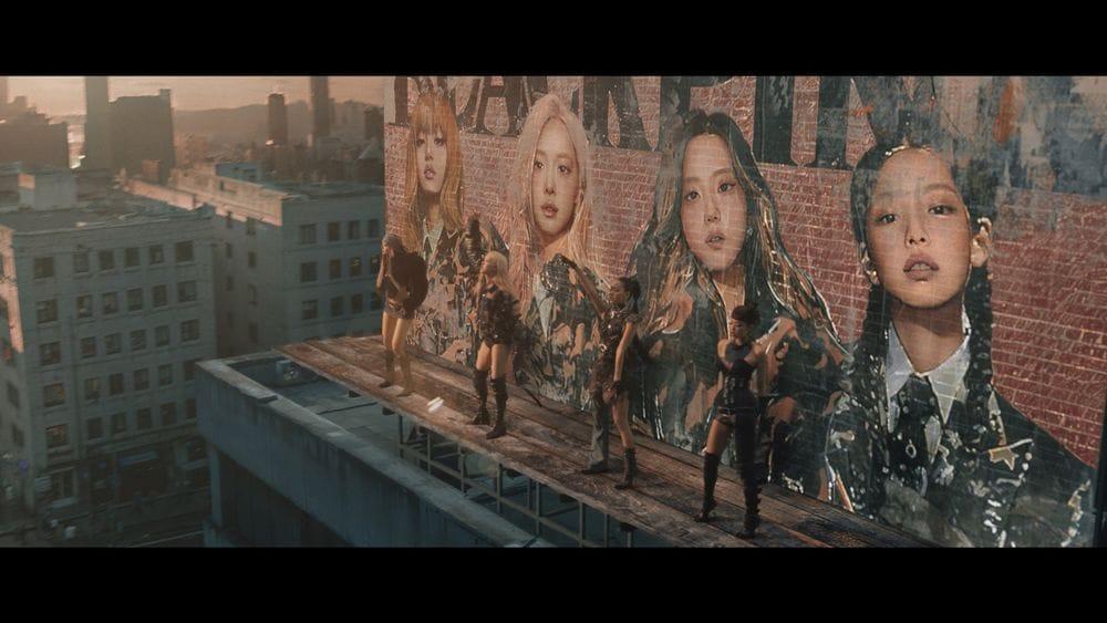 본문 이미지 - 블랙핑크 '뛰어' 뮤직비디오 갈무리