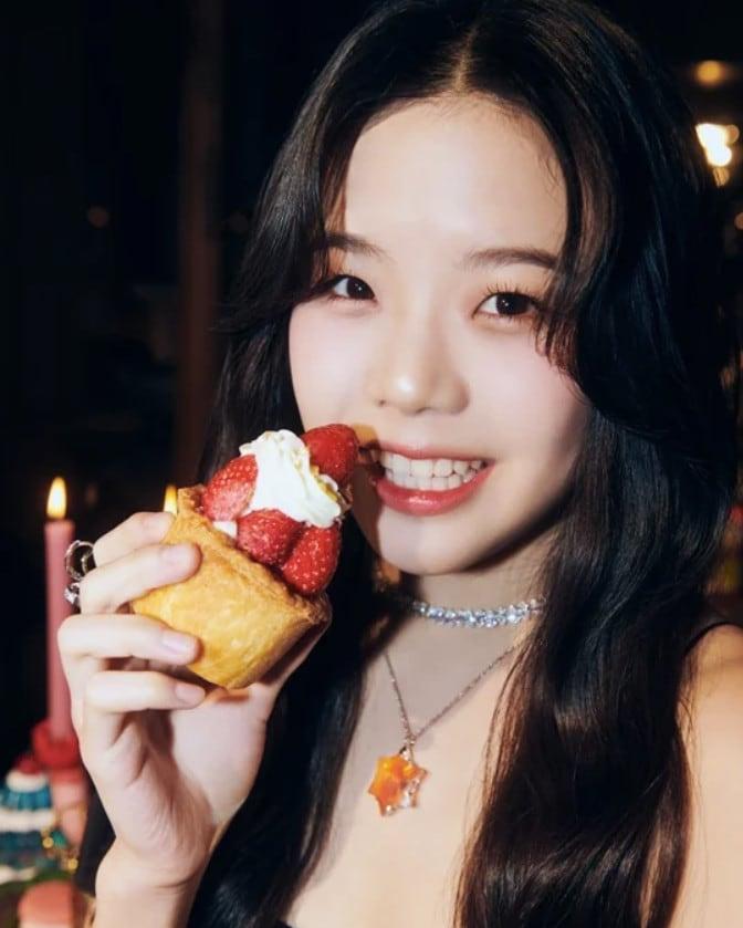 본문 이미지 - 비춰 전 멤버 케일리/ 사진제공=JYP엔터테인먼트