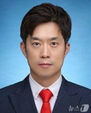 본문 이미지 - 이재명 대통령이 13일 중소벤처기업부 차관에 노용석 중소벤처기업부 중소기업정책실장을 임명했다. (대통령실 제공. 재판매 및 DB 금지) ⓒ News1 이재명 기자