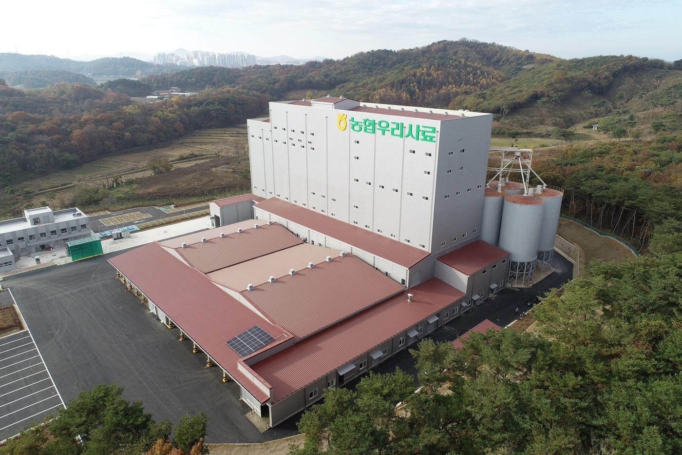 '농업회사법인 농협우리사료 신축 당진 공장' 전경.(충남도 제공. 재판매 및 DB금지)/뉴스1 