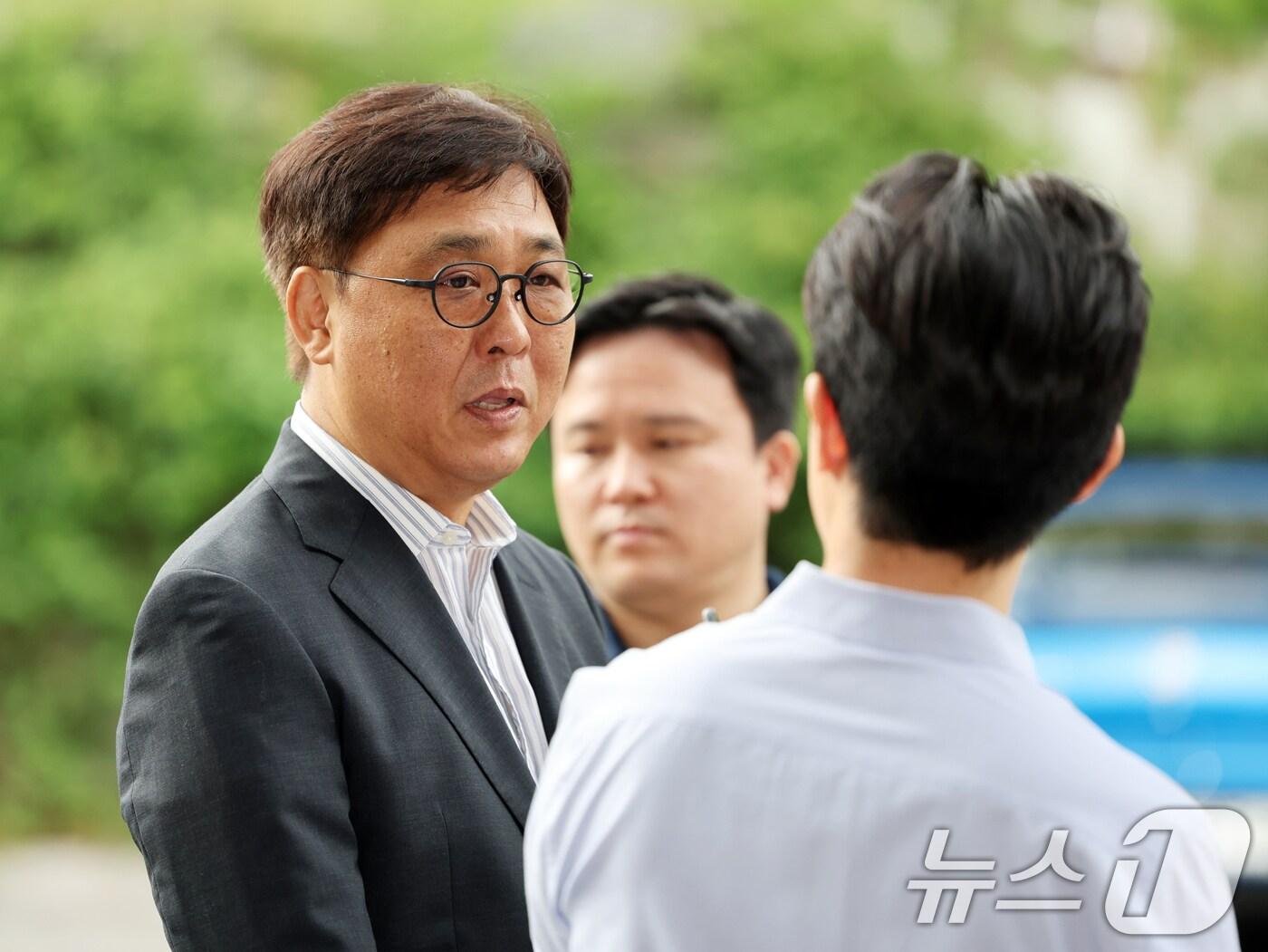 본문 이미지 - 최휘영 문화체육관광부 장관 후보자가 14일 오전 서울 종로구 국립현대미술관에 마련된 인사청문회 사무실로 출근하며 소감을 밝히고 있다. 2025.7.14/뉴스1 ⓒ News1 황기선 기자